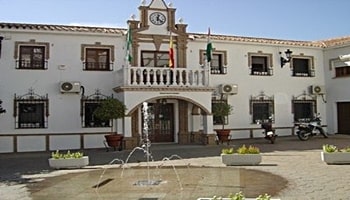 Ayuntamiento-Alcaucin-Malaga-min-1 Delito urbanístico