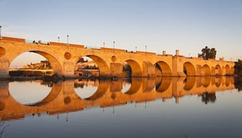 El Ayuntamiento de Badajoz dicta órdenes de demolición a varias viviendas en Campomanes