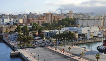 Absuelta por delito contra la ordenación del territorio por un error informático, Ceuta
