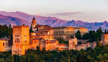 El Ayuntamiento de Granada y la Junta de Andalucía intentan frenar la proliferación de viviendas turísticas ilegales