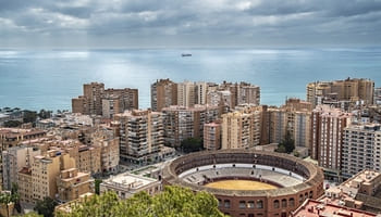 La Gerencia de Urbanismo de Málaga dejó caducar más de 10.000 expedientes por infracciones urbanísticas