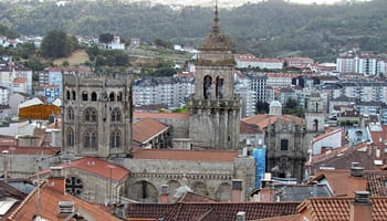 Acusada de delito contra la ordenación del territorio por construir un refugio para ganado en Ourense