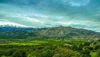 Ejecutadas las órdenes de demolición de los cuatro quioscos ilegales de La Pedriza (Madrid)