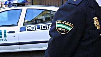 policia-adscrita-junta-andalcia-min-1 delitos medioambientales