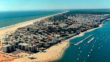 Punta Umbría recoge firmas para paralizar las obras del chiringuito de Pepe “El Marismeño” por irregularidades urbanísticas