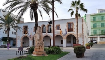 Orden de suspensión de actividad y sanción de 350.000 euros por la ejecución de obras sin licencia en Santa Eulària